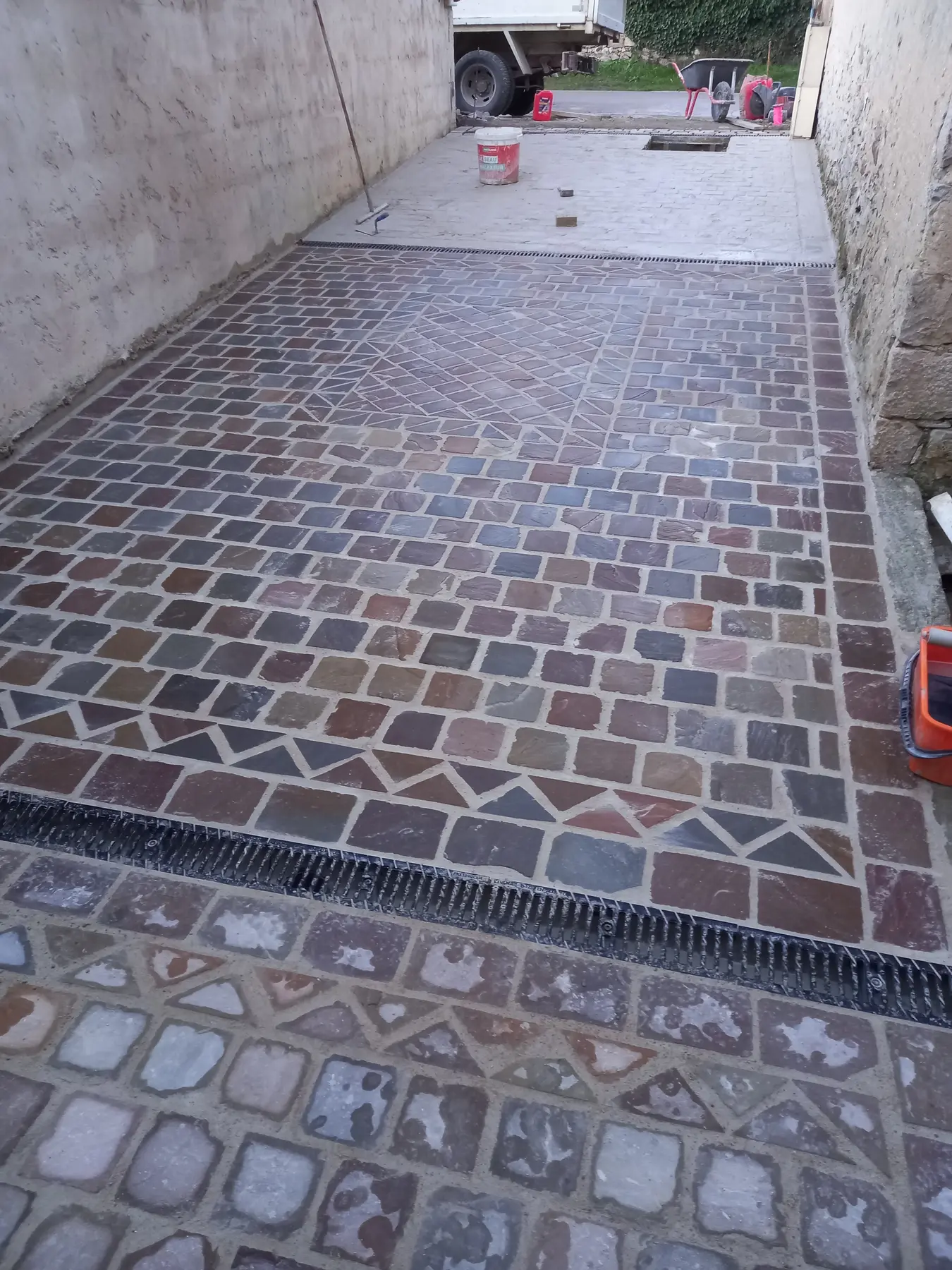 Pavage extérieur, réalisation DCP Constructions à Sens et dans l’Yonne