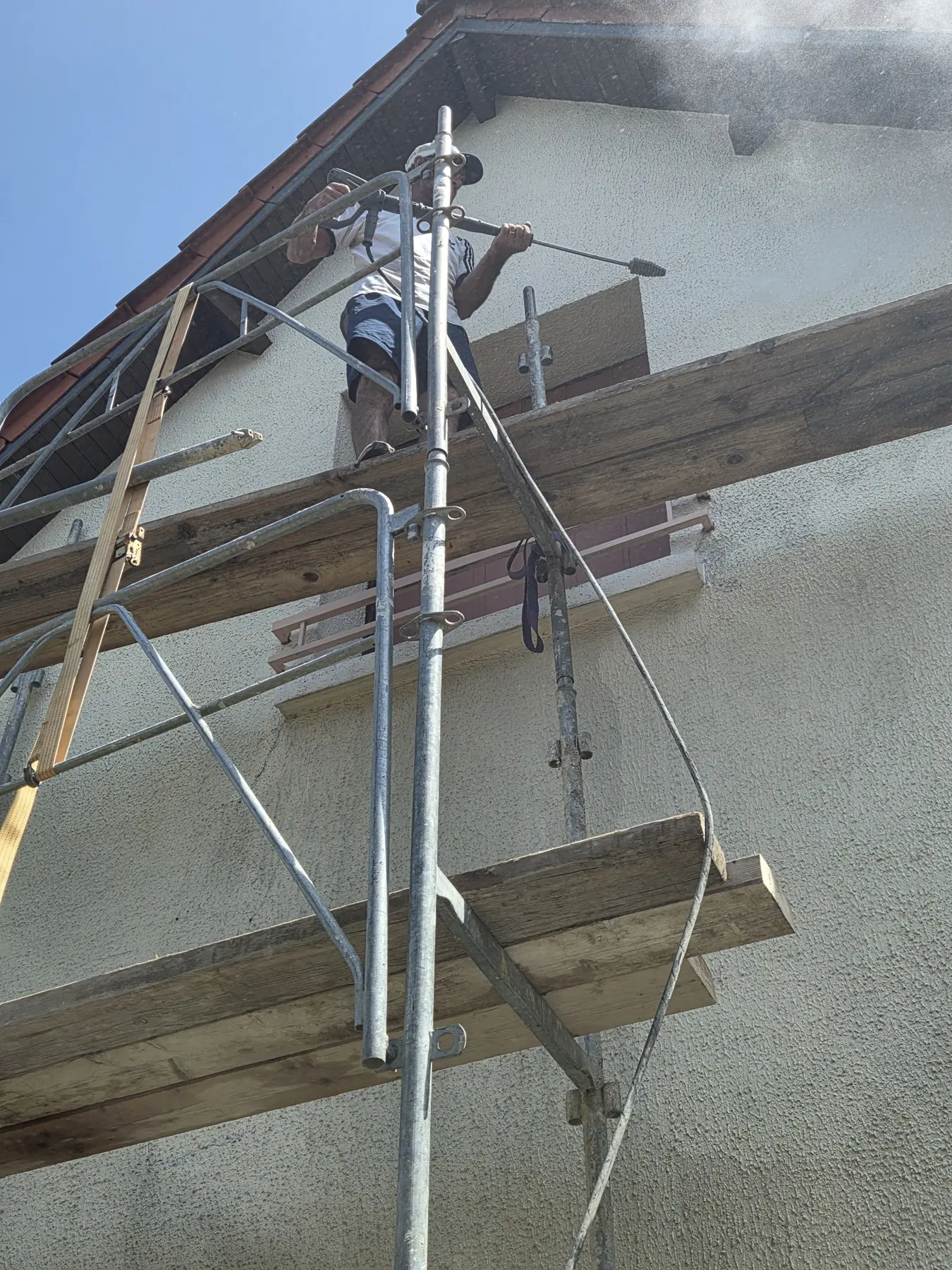 Travaux de façade en hauteur, réalisation DCP Constructions à Sens et dans l’Yonne