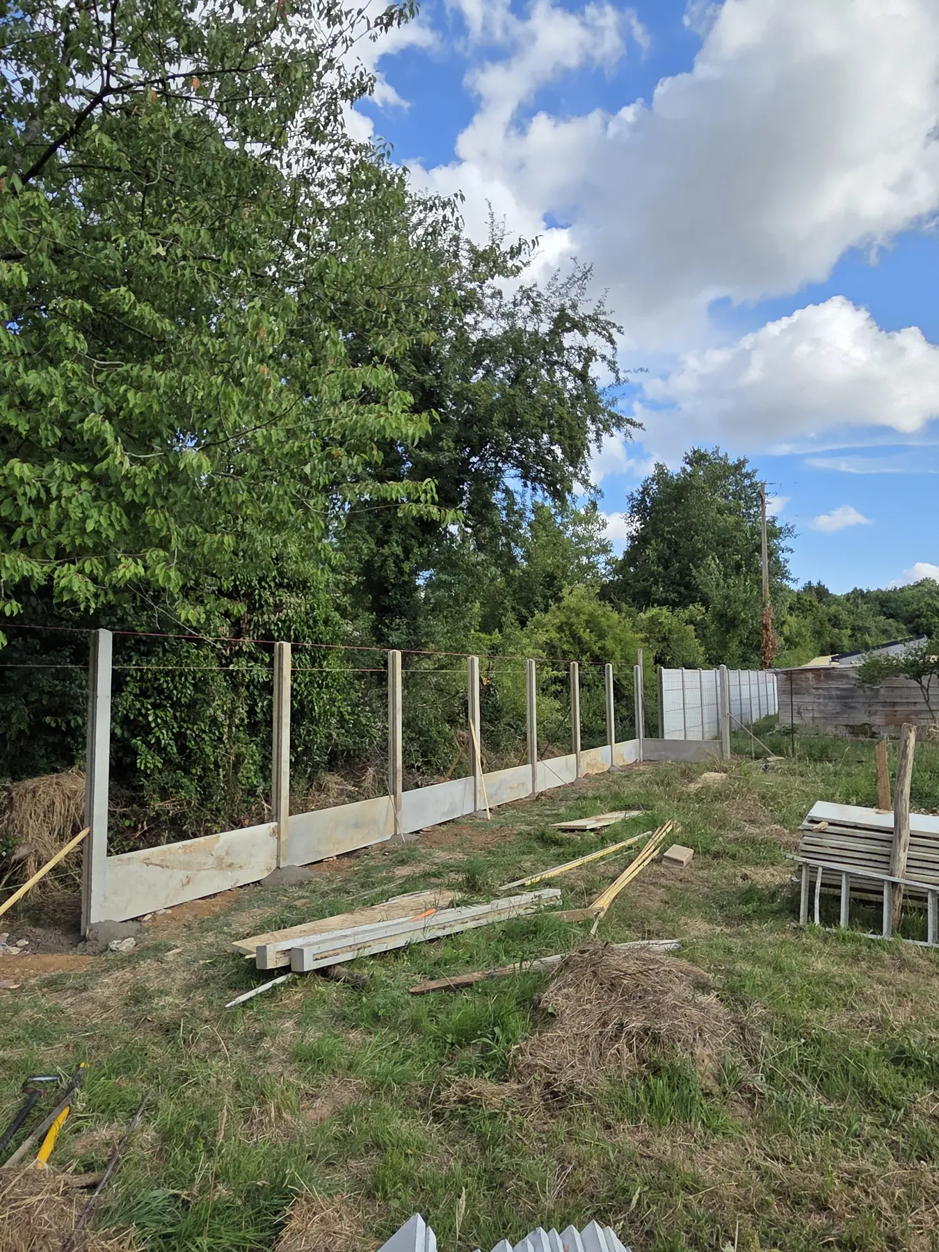 Création d’une clôture, réalisation DCP Constructions à Sens et dans l’Yonne
