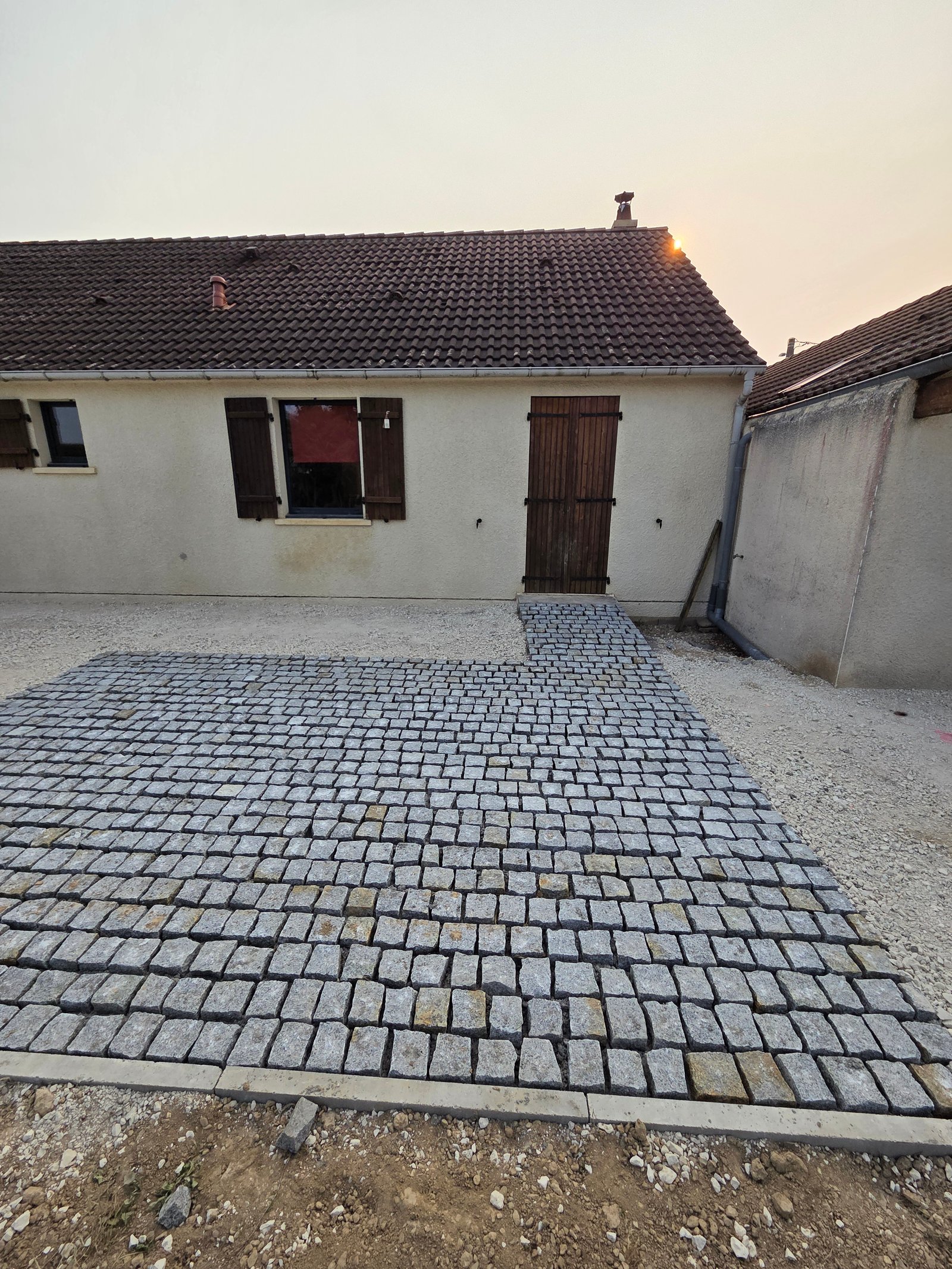 Création d’allée extérieure